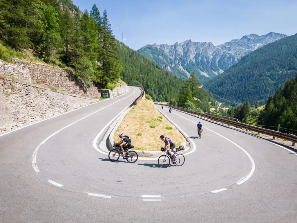 ciclismo Bikepacking passo Gran San Bernardo